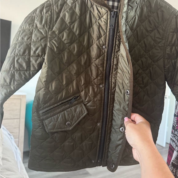 Burberry Quilted Jacket in Olive Green size 6 - Picture 8 of 9